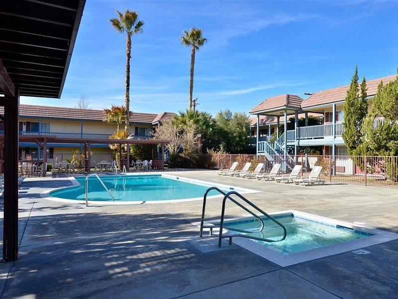 Americas Best Value Inn & Suites - Lancaster Kültér fotó