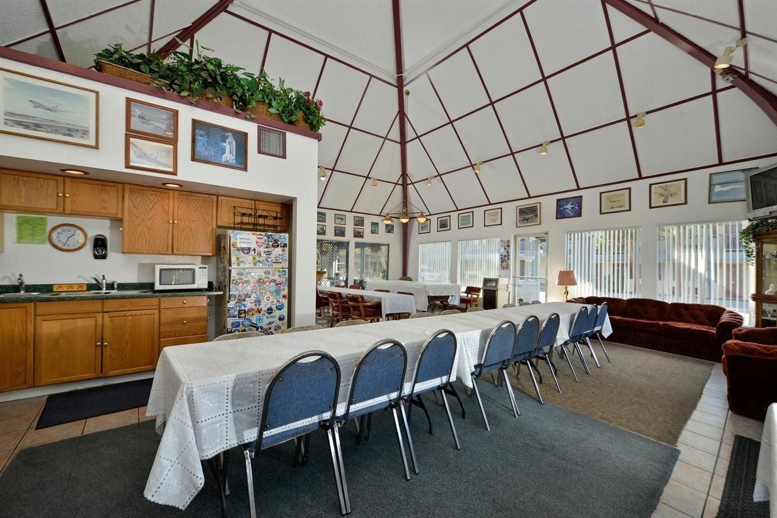 Americas Best Value Inn & Suites - Lancaster Kültér fotó