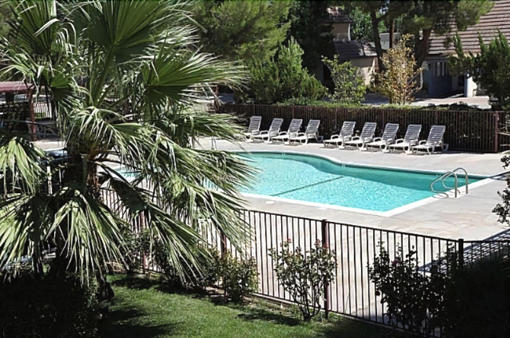 Americas Best Value Inn & Suites - Lancaster Kültér fotó