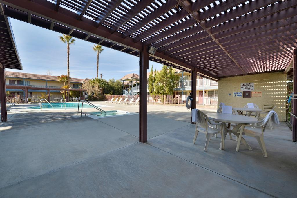 Americas Best Value Inn & Suites - Lancaster Kültér fotó