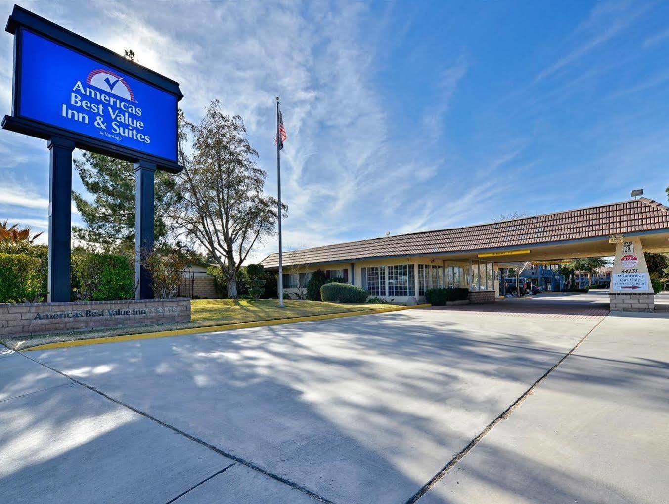 Americas Best Value Inn & Suites - Lancaster Kültér fotó